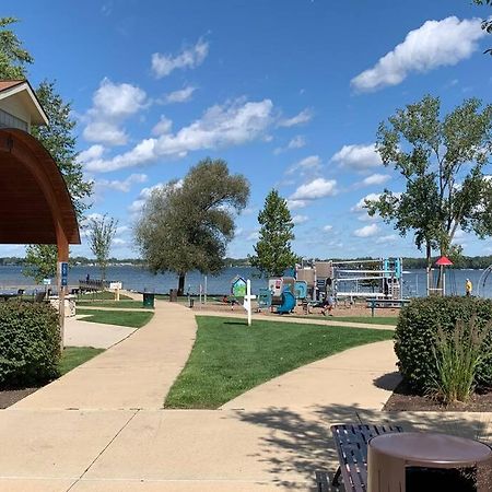 Charming And Happy Walled Lake Mi Cottage Novi Eksteriør billede