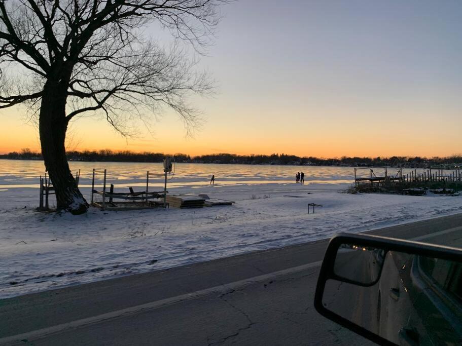 Charming And Happy Walled Lake Mi Cottage Novi Eksteriør billede