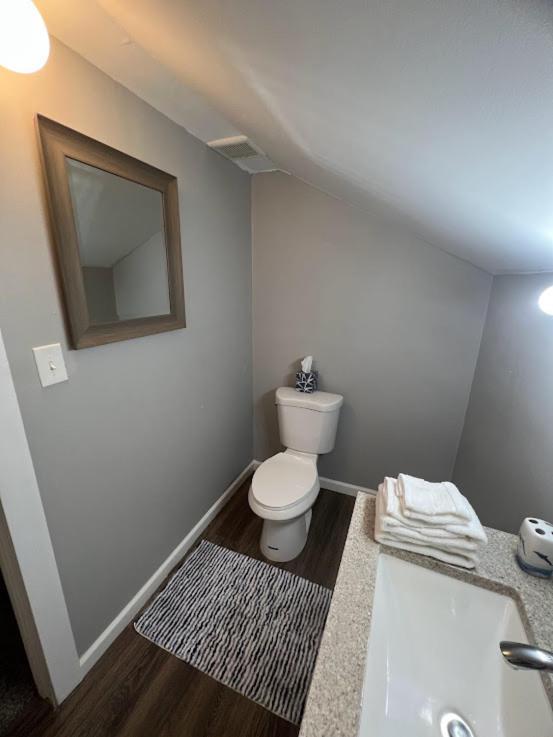 Charming And Happy Walled Lake Mi Cottage Novi Eksteriør billede