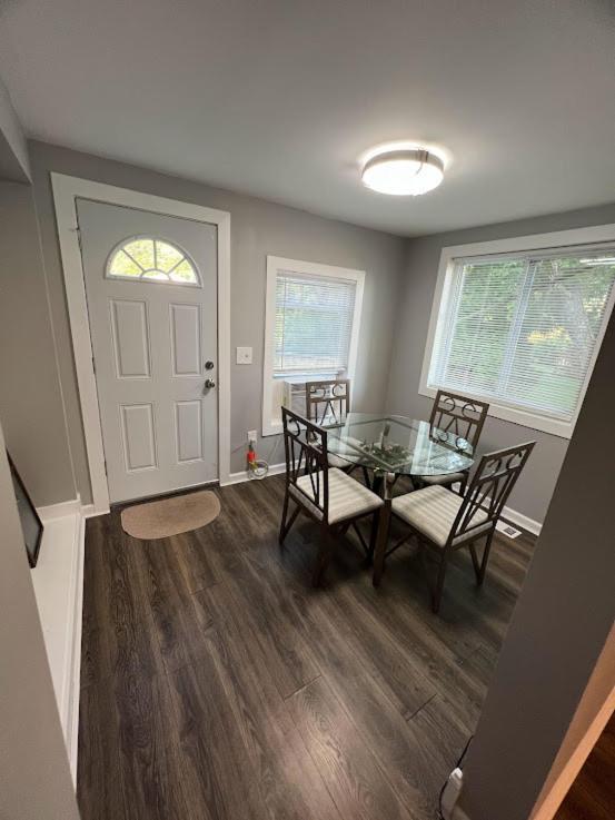 Charming And Happy Walled Lake Mi Cottage Novi Eksteriør billede
